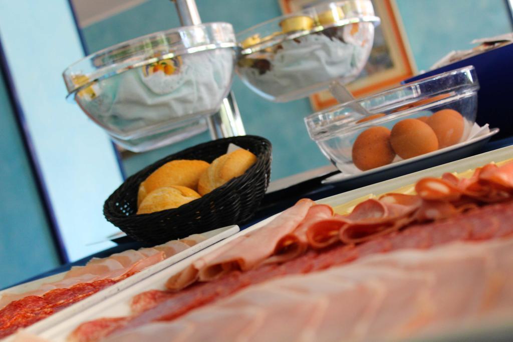 Hotel Bristol Misano Adriatico Luaran gambar