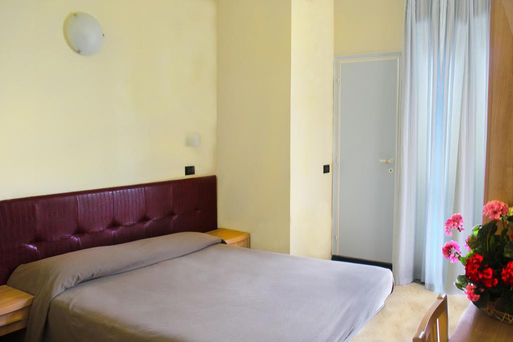 Hotel Bristol Misano Adriatico Luaran gambar