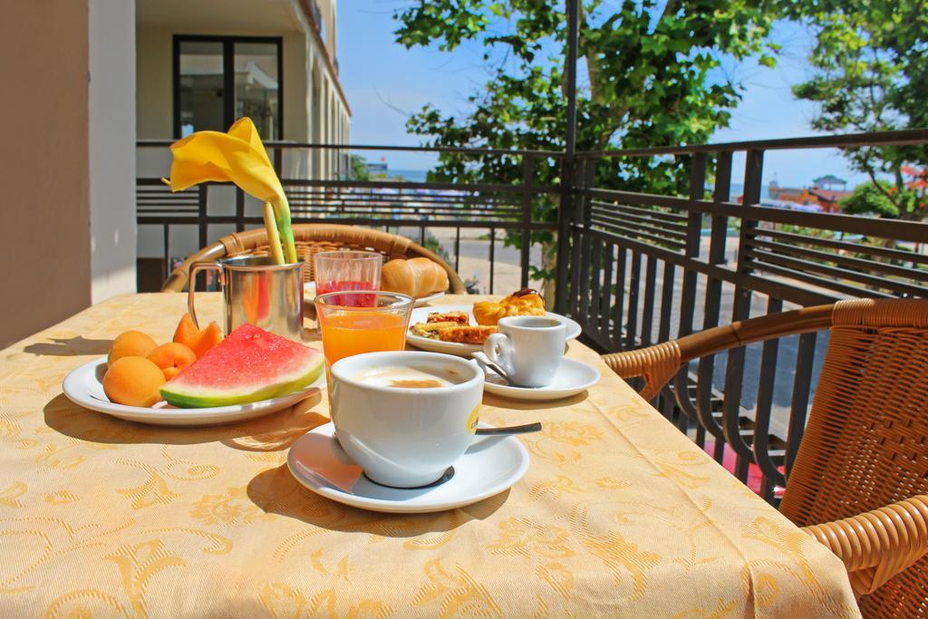 Hotel Bristol Misano Adriatico Luaran gambar