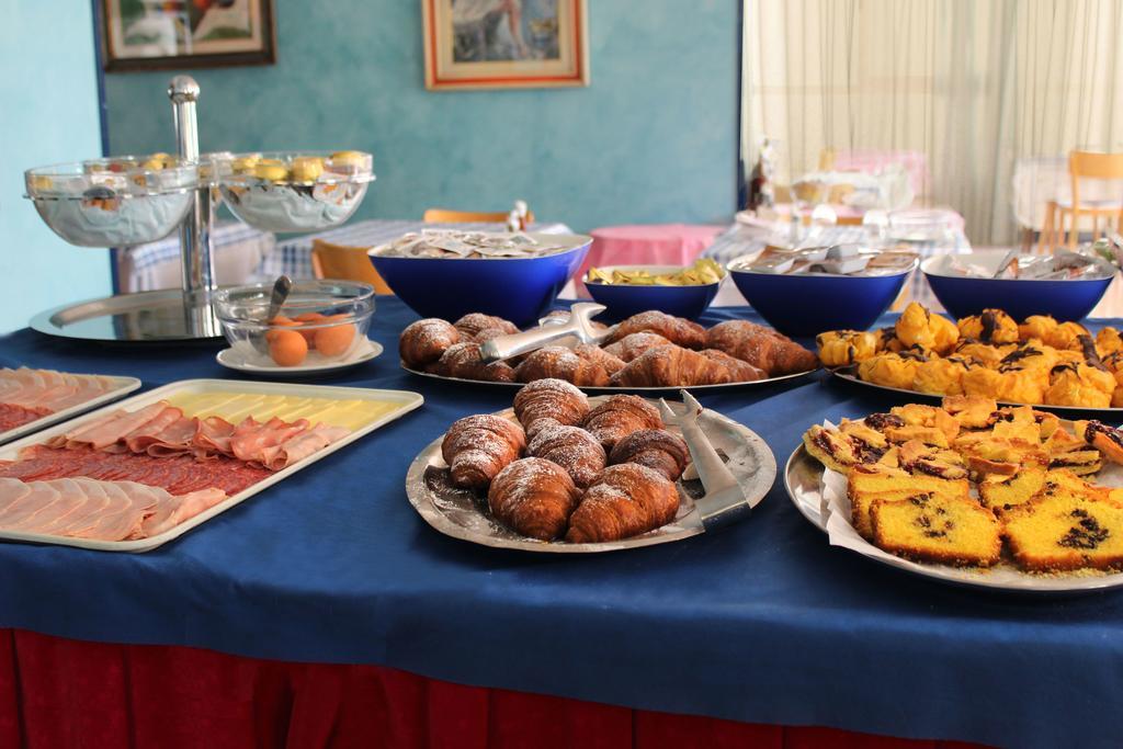 Hotel Bristol Misano Adriatico Luaran gambar